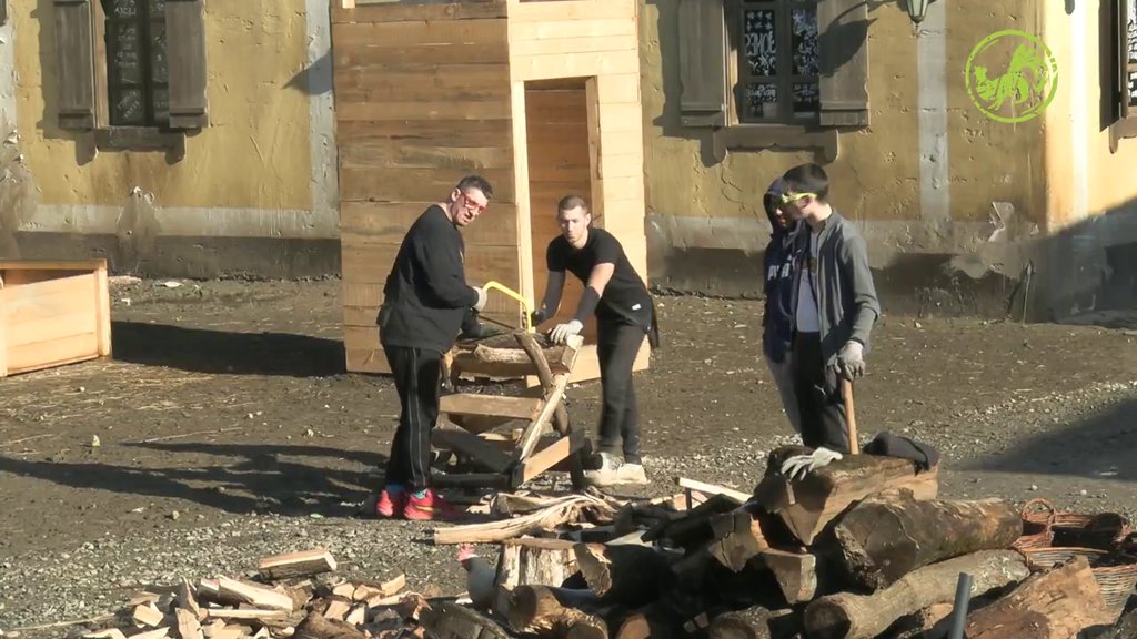 'IDU DVE ODJEDNOM KA MENI, A JA...' Kristijan opisao bliski susret sa AJKULOM: Učio farmere kako da se odbrane od PREDATORA (VIDEO)