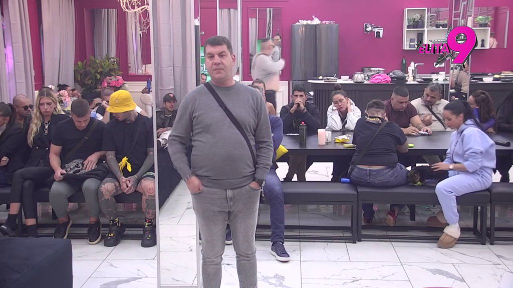 Poniženje za poniženjem: Ivan dokrajčio Saru, Anđelo u životu više neće da čuje za nju! (VIDEO)