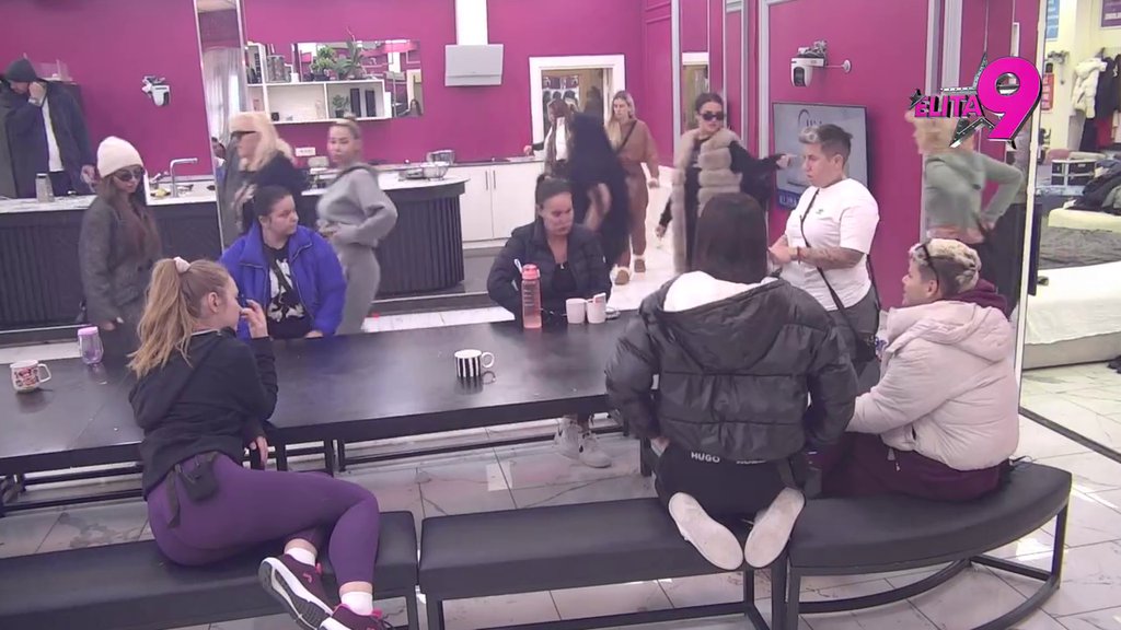 BUDI DOBAR, NEMOJ DA PRAVIŠ S*ANJA! Matora se obratila ocu, a onda pročitala reči Velikog šefa, učesnici odmah SKOČILI! (VIDEO)