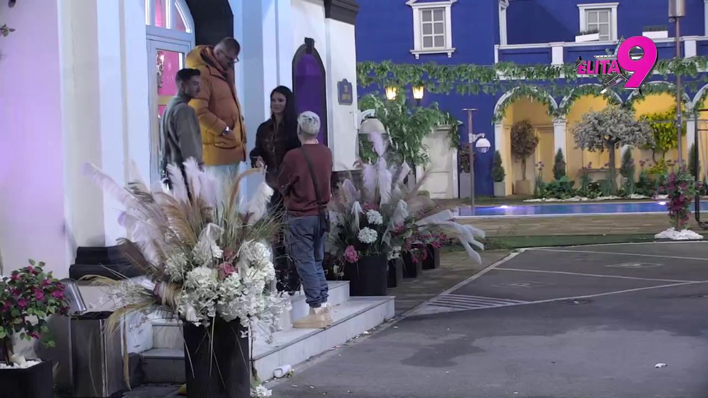 Je l' si mi sačuvao krevet ili spavam s tobom? Đukić već stigao da ponizi Anitu, ne želi da spava s njom! (VIDEO)