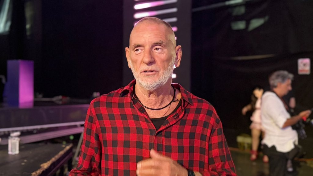 TA PRIČA ME VIŠE NE INSPIRIŠE: Lepi Mića reagovao na vest da su Anđela i Gastoz RASKINULI, pa otkrio zašto NIJE PODRŽAO Anelinu odluku da uđe u Elitu 10 (FOTO+VIDEO)