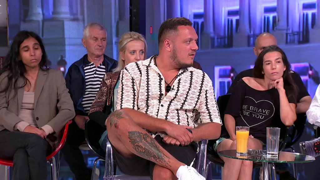 OBJAVIO MU RAT?! Gastoz izrazio sumnju da ga je Karić UKLONIO sa društvenih mreža! (VIDEO)