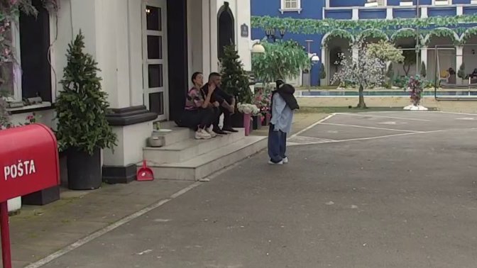 Zamenili uloge: Alibaba ipak rešio da strpa Maju iza rešetaka na par dana, ne može da trpi njeno ludilo! (VIDEO)