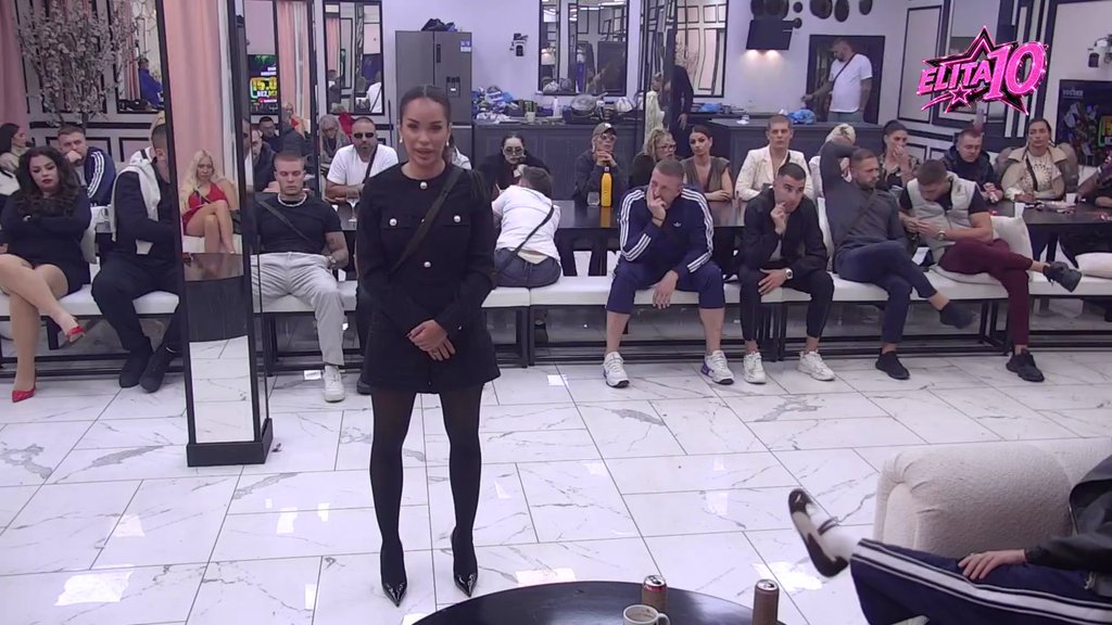Ko ovu dramu režira?! Mateja i Sandra, i pored Cvijanovićkinog raskrinkavanja, tvrde da nisu bili zajedno (VIDEO)