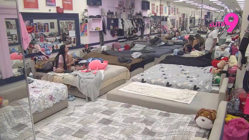 NIŠTA MU NIJE PROBLEM: Asmin daje sve od sebe da ugodi Maji, ponudio se da OVO uradi umesto nje!  (VIDEO)