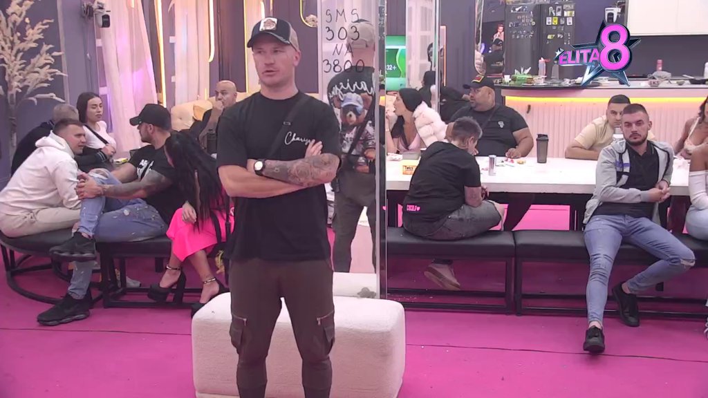 Primetila skrivene poglede: Matora otkrila na koji način Stefani koketira sa njom (VIDEO)