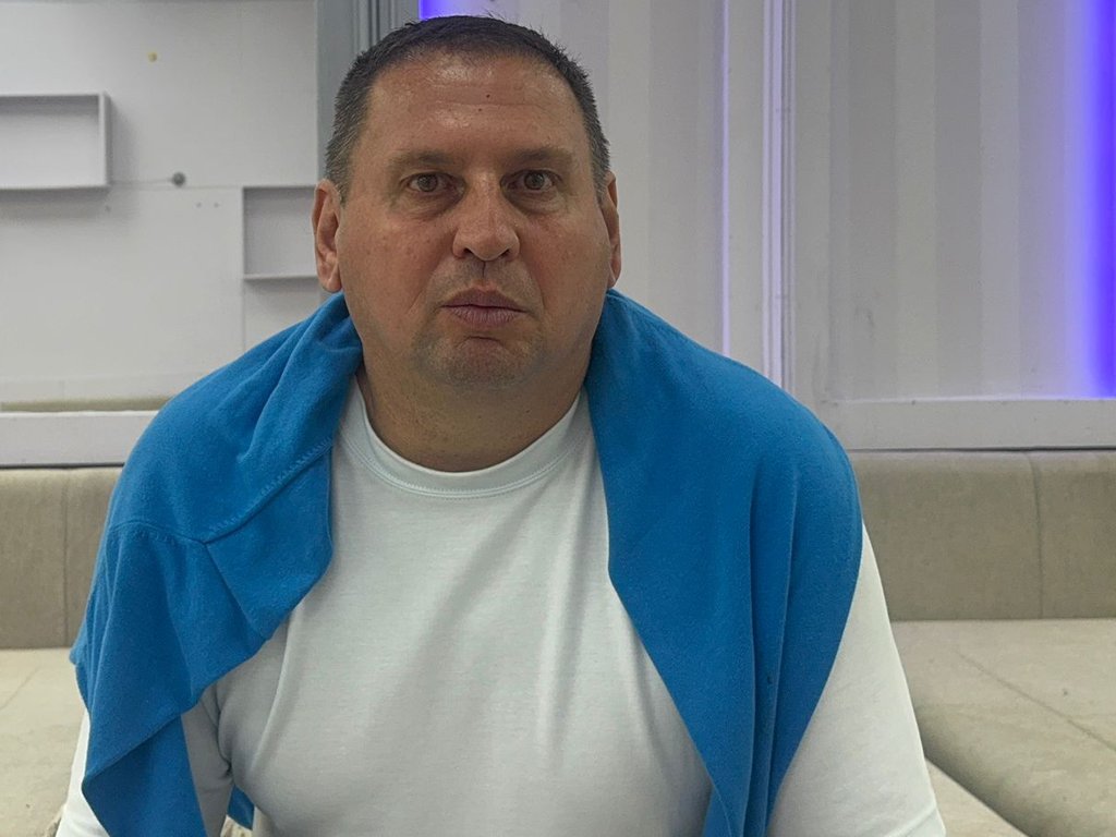 Taki MORA HITNO da se iseli iz stana! Za Pink.rs otkrio sve detalje: Pljuju mi po vratima, crtaju polne organe, PLAŠE SE da...