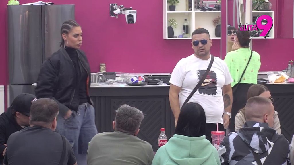 To su licemeri: Bebica urnisao svoju odabranu družinu sa veridbe, uveren da Teodoru guraju Filipu! (VIDEO)