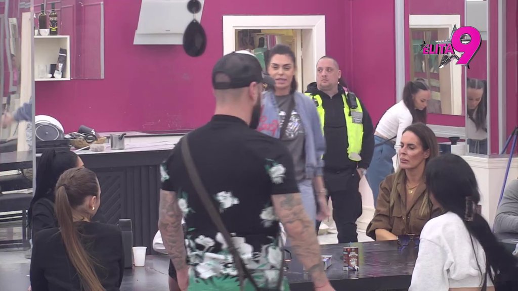 ŠUT-KARTA! Viktor ODJAVIO Minu, izubio poverenje u nju, rešio da preseče i okonča odnos! (VIDEO)