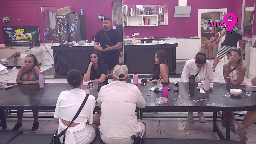 Bila sam kući, bio je tu, ali... Dragana jeca i guši se u suzama jer otac NE PRIČA s njom zbog veze s Matorom, JAUCI ODZVANJAJU IMANJEM (VIDEO)
