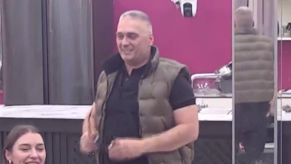 Majka Sare Stojanović preduzela radikalne korake protiv Saleta Luksa: Oglasila se posle burnog raskida, učesniku Elite crno se piše!