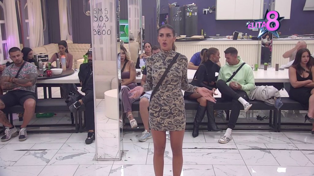 Namerno su poslali... Ena pokušala da se opere od poljupca sa Đanijevim sinom, ima novu teoriju o Pejinoj porodici! (VIDEO)