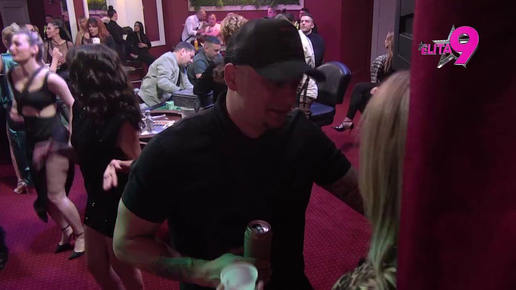 Flertuješ sa Anđelom i Janjušem: Terza sasuo Aneli sve u lice, ona mu otkrila da sada MISLI SAMO NA SEBE (VIDEO)