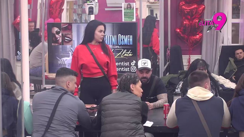 Grofica je sipala tečnost po tvojoj slici! Anita sigurna da je Anelina majka kriva za NJEN HAOS SA Lukom, Vujović pomenuo i Situ! Ahmićka GLEDA I NE VERUJE (VIDEO)