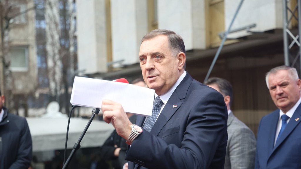 DODIK NEĆE IZ REPUBLIKE SRPSKE: Ne dam ni fening za otkup kazne, a neću ni u zatvor