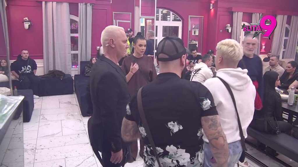 Majine tange napravile pometnju u Beloj kući: Uroš detektovao Lukine poglede ka njenoj zadnjici, Vujović menja boje poput semafora dok se pere (VIDEO)