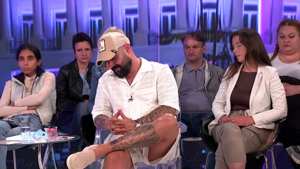 Totalni fijasko Sandre Obradović: Gledateljka obrisala patos sa njom, Luka trlja dlanove od sreće! (VIDEO)