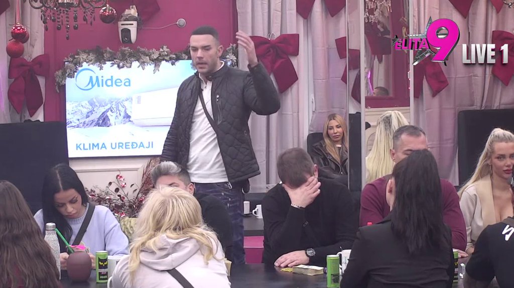 Karambol: Ivanu pukao film i brutalno oblatio Aneli zbog Anđela, pa je pred svima zauvek odjavio! (VIDEO)