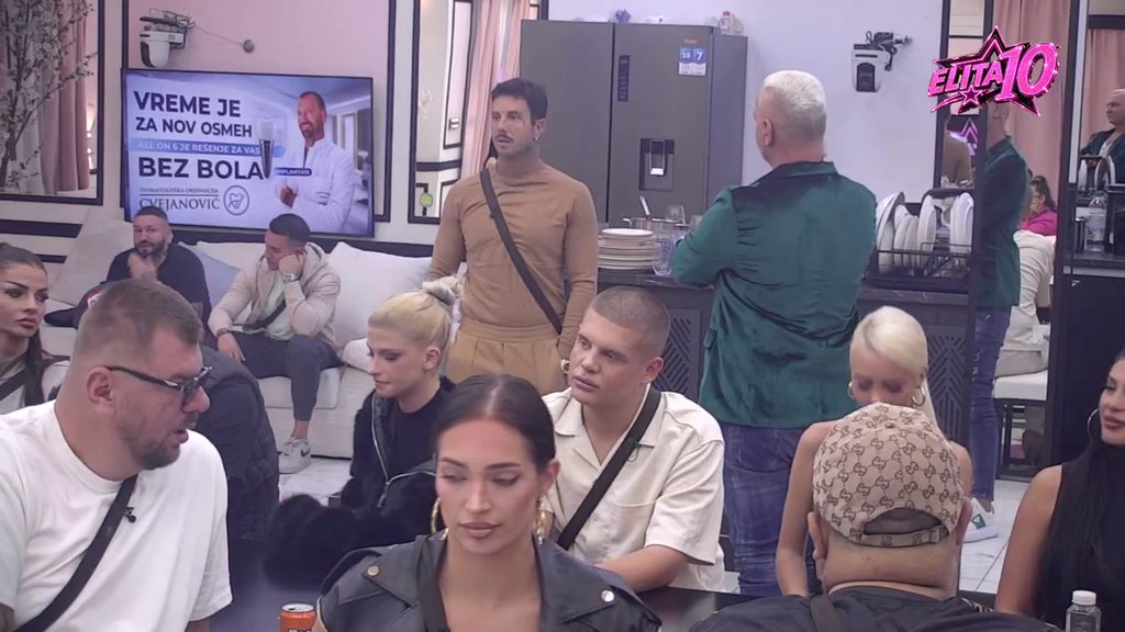 Haos na samom početku: Nova drama Aneli i Đukića, ona pokušala da ga obrlati i našla novo opravdanje za dopisivanje sa Carem! (VIDEO)