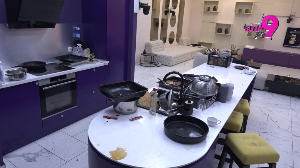 Mama Džehva će DOŽIVETI POMRAČENJE! U kuhinji Bele kuće haos kakav još niste videli! (VIDEO)