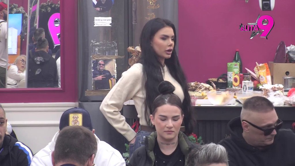 Razvezala jezik i unakazila ih: Aneli osula rafalnu paljbu po Luki i Aniti, oni manji od makovog zrna! (VIDEO)