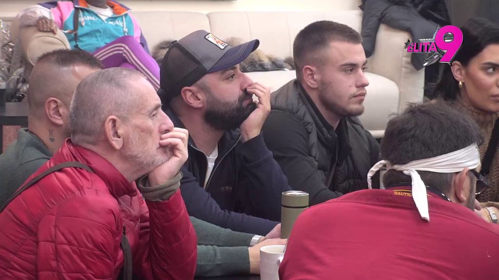 ONA ŽELI PORODIČAN ŽIVOT, ALI NE SA LUKOM: Anđelo uveren da je Aneli luda za Asminom, pa dao svoj sud o tome što Durdžić ne želi pomirenje sa njom! (VIDEO)