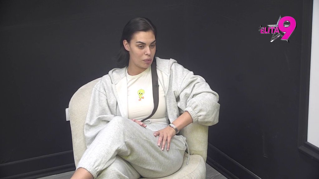 Ovo niko nije znao: Mina obelodanila sve o Majinim modricama i Asminu, pa se osvrnula na Sofiju i njenog verenika (70)! (VIDEO)