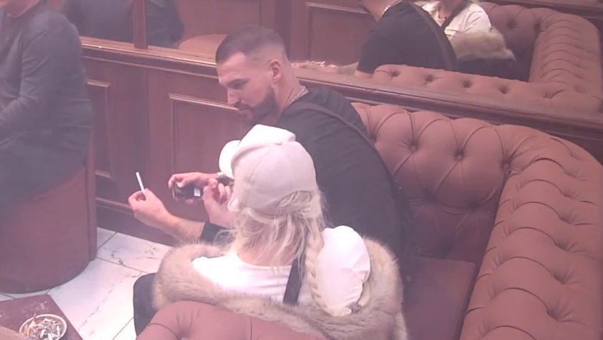 Palo ljubomorisanje?! Marko se pravda Gloriji zbog Anđele, ona pokušala da ga ubedi da je ne zanima (VIDEO)