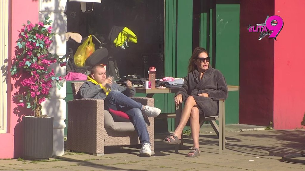 Kačavenda prelazi na žene? Jednim potezom bacila sumnju na sebe, ovo niko nije očekivao! (VIDEO)