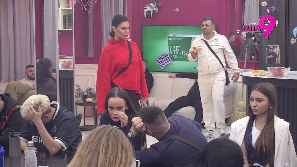 Zli jezici samo neka laju: Viktor svima zapušio usta i stao uz Minu Vrbaški! (VIDEO)