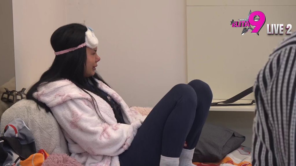 Urlikanje, suze, haos i lom: Totalno pomračenje Anite Stanojlović, zbog Aneli pravi Luki pakao od života! (VIDEO)