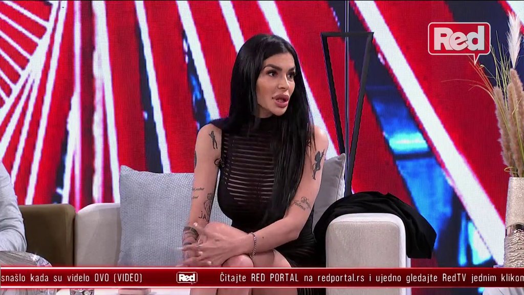 Prvo oglašavanje Jovane Šmizle: Otkrila sve detalje hapšenja, pa priznala da li je u drugom stanju, zbog toga najavila tužbe! (VIDEO)