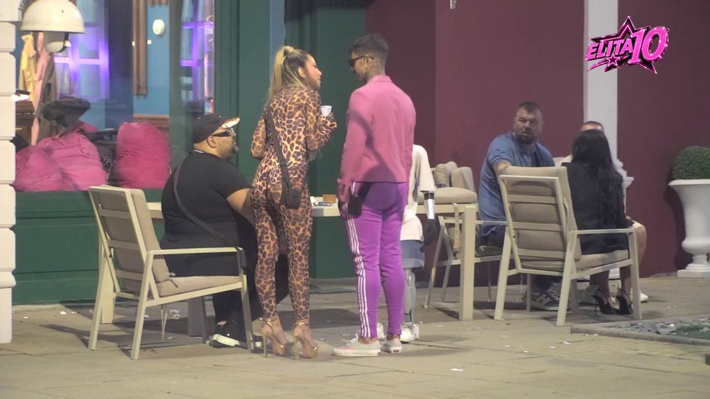Kakva romantika: Filip i Aneli zaplesali specijalno za Tošu uz njihovu pesmu! (VIDEO)