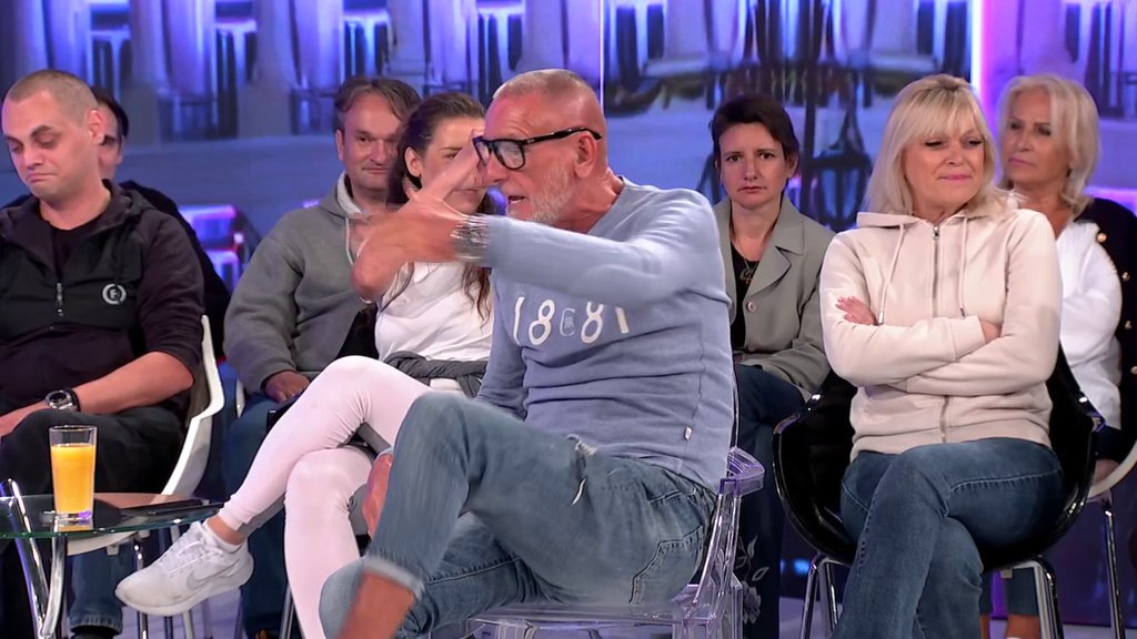 NAPETO NA SAMOM SARTU! Uroš i Mića počastili jedan drugog žestokim uvredama, leti perje na sve strane! (VIDEO)