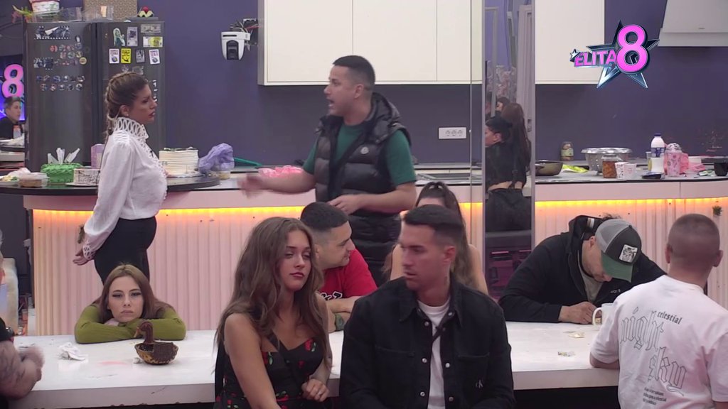 Umalo zaplakala! Aneli sa suzama u očima progovorila o Luki, pa ZARATILA s Matorom: Ne zanima me Sandra, a... (VIDEO)