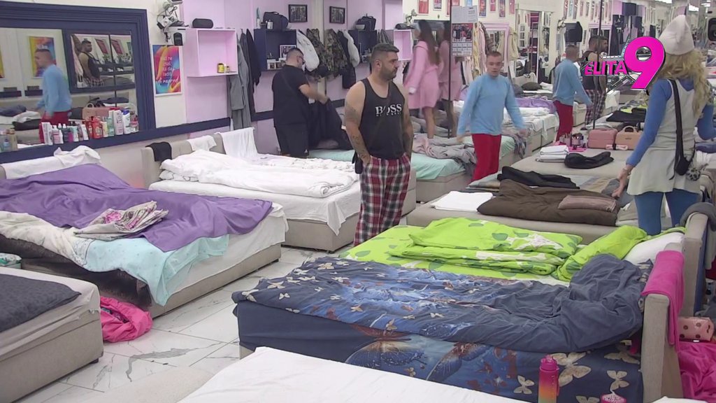 Nova čudna svađa Mine i Alibabe: Pred Dačom zaratili zbog hrane, kompleksi ih pucaju na sve strane! (VIDEO)
