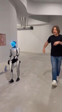 TOŠA I GOŠA DRŽE ČAS U ELITI! Željko Mitrović najavio još jednu novinu u najgledanijem rijalitiju koju će publika OBOŽAVATI! (VIDEO)