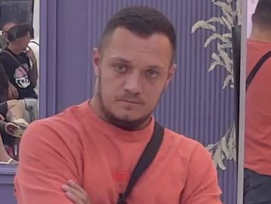 Da li će Gastoz večeras na žurki pokušati da poljubi Sofi?! Na Igri istine najavio da je izvodi na dejt