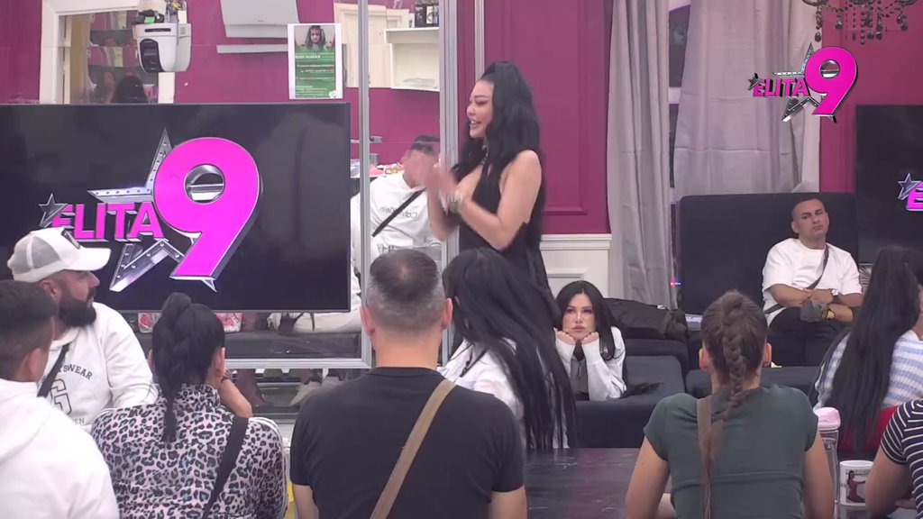 Ne može dalje od ovoga: Asmin divlja dok ga Maja ponižava i umire od smeha, Staniju pojeo živi blam (VIDEO)