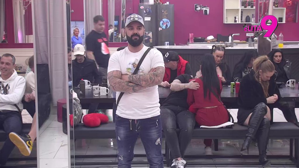 LAŽ KAO VRATA! Otkriveno još jedno muljanje Luke Vujovića, LAJKOVAO SLIKE Lune Đogani još pre nego što je postao rijaliti učesnik!