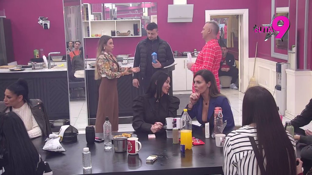 Konkretno i direktno! Sofija ne krije koliko je srećna s Terzom, Anastasija i Bora ozvaničili vezu, a onda je Teodora priznala: Taj snimak s Takijem je... (VIDEO)