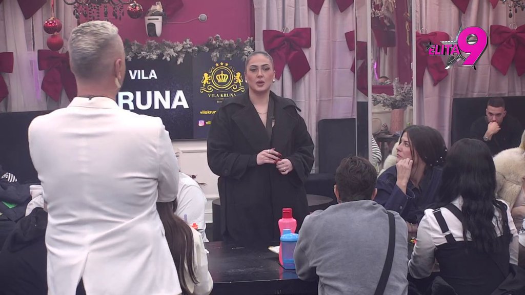 Haos za stolom! Bora podivljao zbog Boginje i Anastasije, ona ga odrukala kod Đukića: Pričao je za tebe da si GEJ (VIDEO)