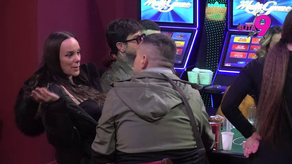 Ne dodiruj me više, makni mi se: Teodori skroz pukao film, Bebica više ne sme da joj priđe! (VIDEO)