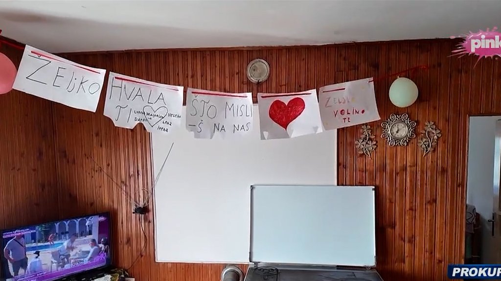 ŠESTORO DECE, JEDNA MAJKA I TEŠKA BORBA! Željko Mitrović pomogao porodici iz Prokuplja, pa dobio POSEBNO PRIZNANJE za svoj humanitarni rad (FOTO+VIDEO)