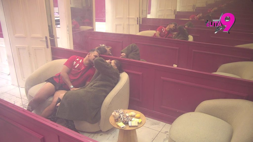 POSLE SVAĐE, SVE JE SLAĐE: Bora i Anastasija na korak do pomirenja, on daje sve od sebe da je smekša nakon žestokih reči! (VIDEO)