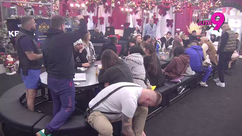 Da opet imam dobar odnos sa ocem... Učesnik poželeo da popravi sve, a ovaj PAPIR SA NOVOGODIŠNJOM ODLUKOM prodrmao je Elitu! (VIDEO)