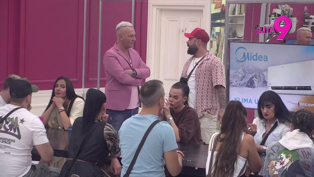 PRAVO U METU! Učesnici raskrinkali Anitinu i Lukinu taktiku, osudili njeno ponašanje prema Đukiću: Sujetna je na Aneli jer nije hteo vezu sa njom (VIDEO)