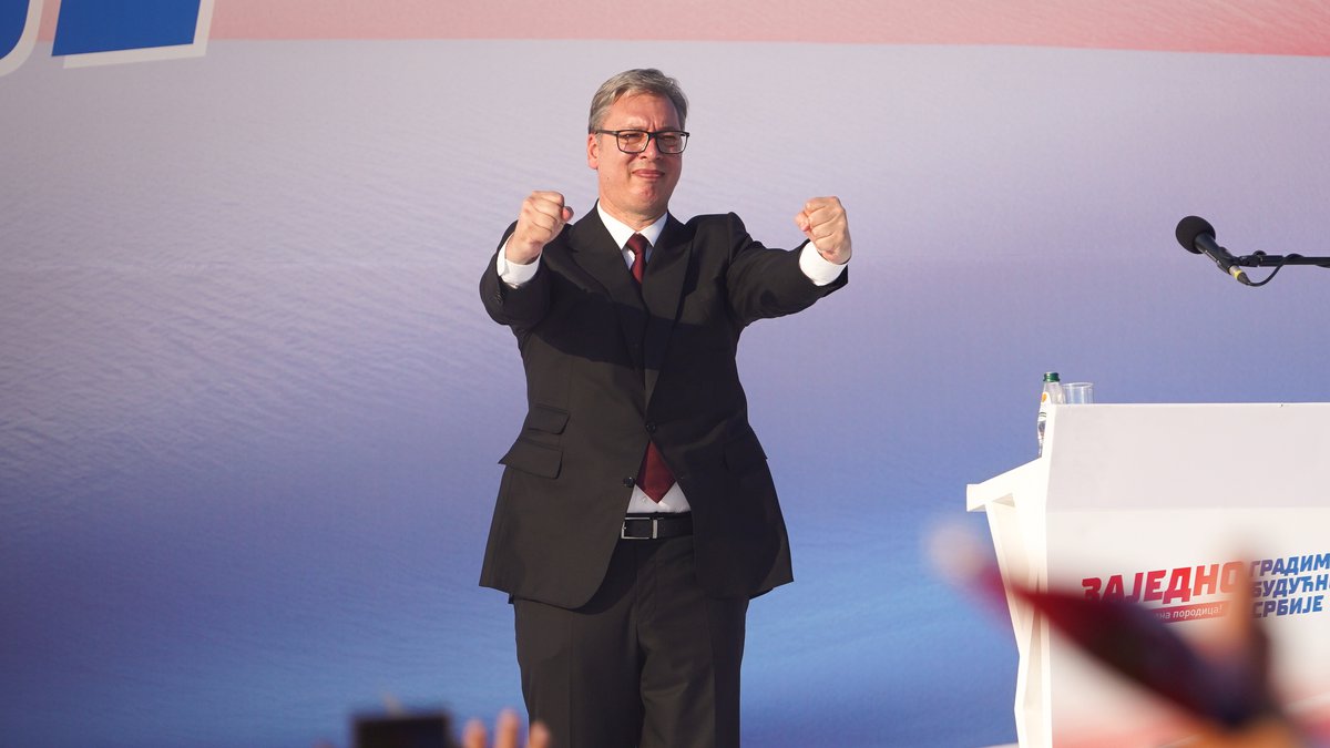 'BEZ VAS NIŠTA NE BIH MOGAO DA URADIM' Vučić se oglasio nakon skupa: 14 godina verno služim svojoj zemlji, beskrajna hvala što ste verovali