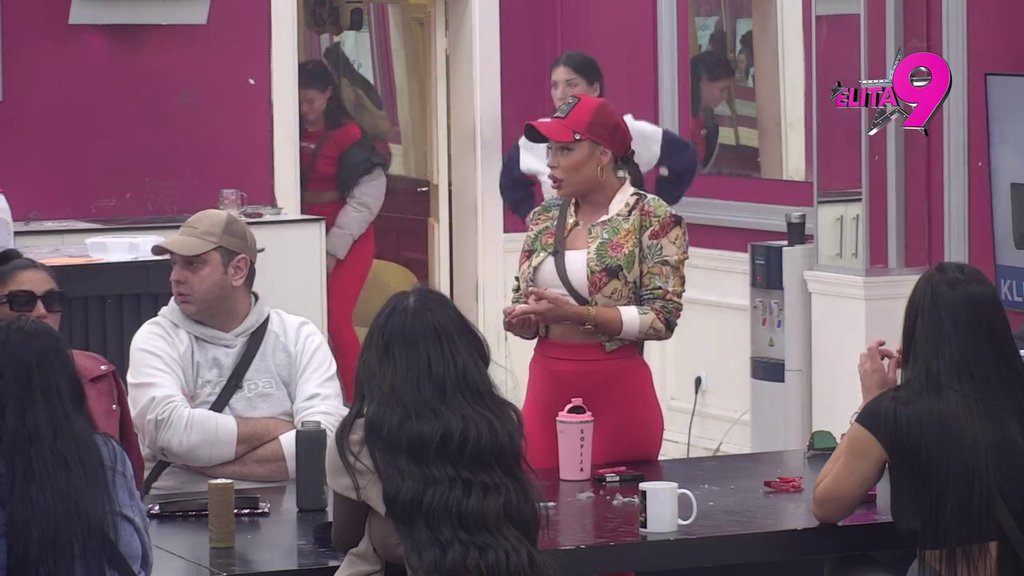 Ovo je organizovani kriminal: Mina unakazila Sofiju i njenu majku Brankicu! Janićijevićeva bez trunke srama počela da se podsmeva njenoj traumi (VIDEO)