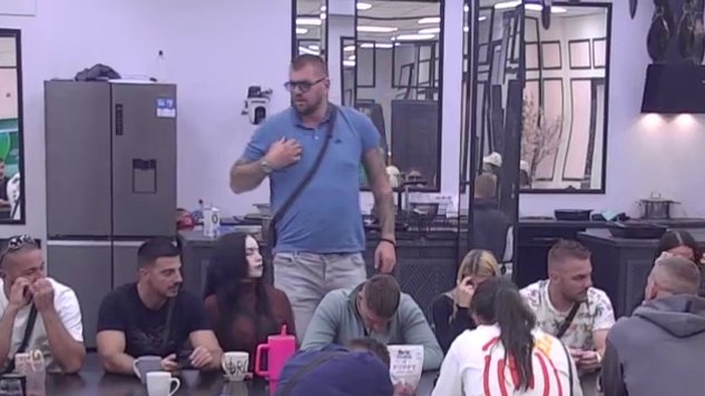 Janjuš rekao šta misli o Sanji i Marku, oni to iskoristili kao povod da zareže jedno na drugo: Nemoj posle da plačeš (VIDEO)